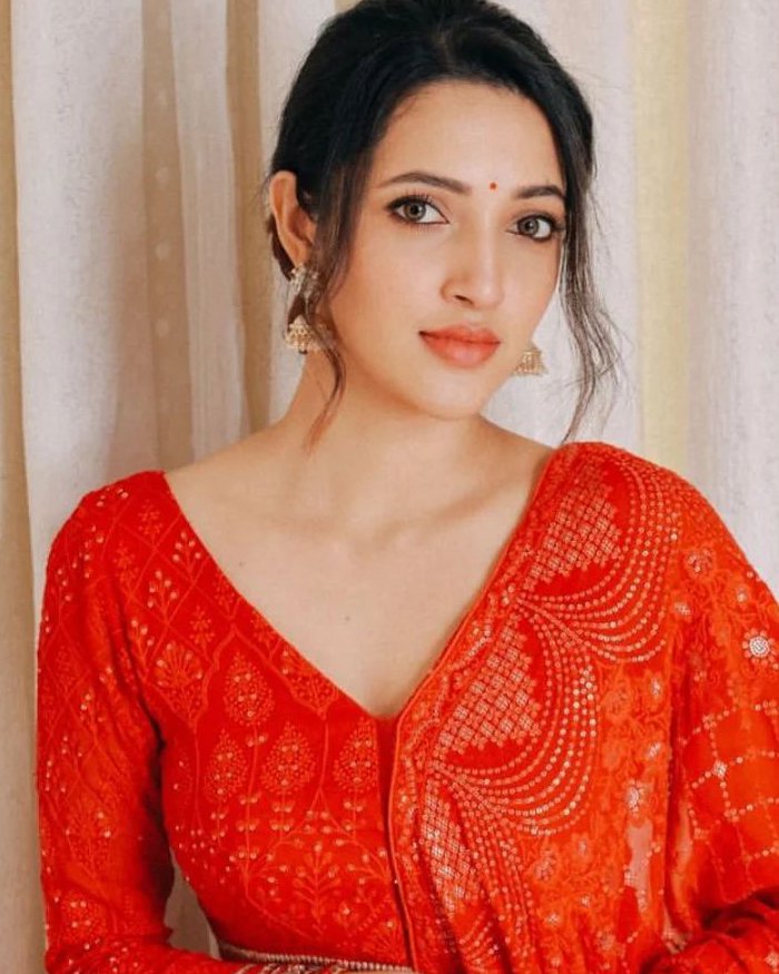 neha shetty 5